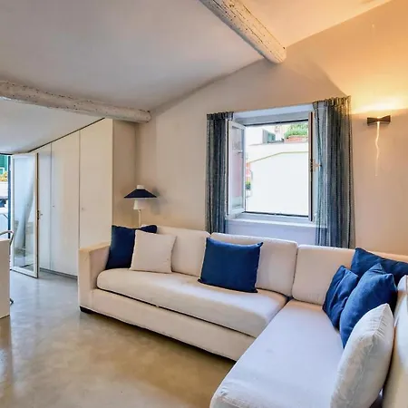 1 Bedroom Stunning In Apartamento Portofino
